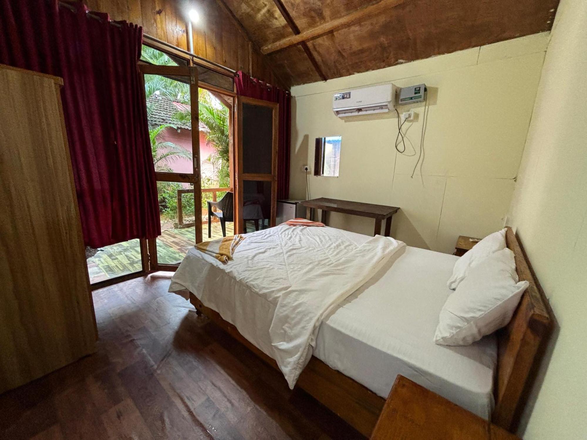 Csf Garden Huts 호텔 팔로렘 외부 사진
